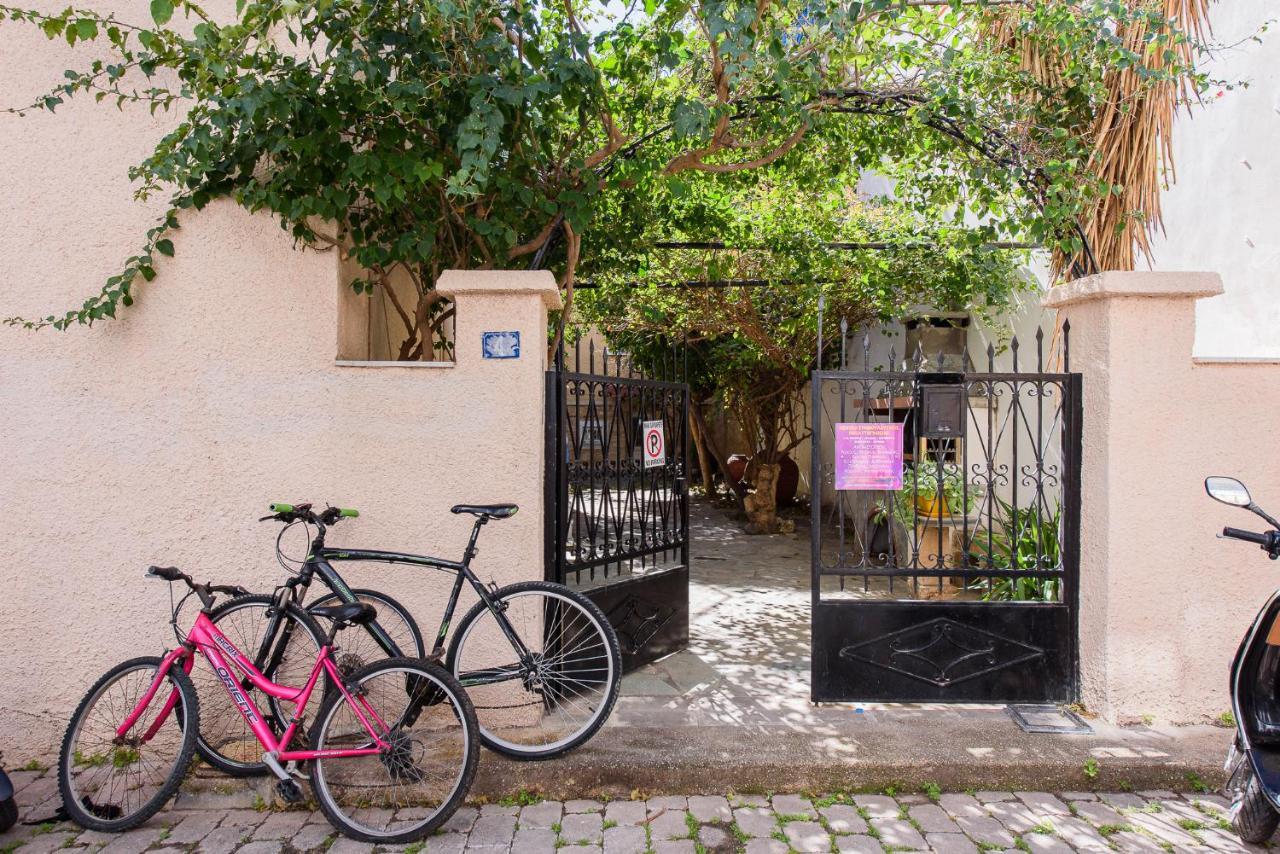 Aegina'S Flowers House ภายนอก รูปภาพ